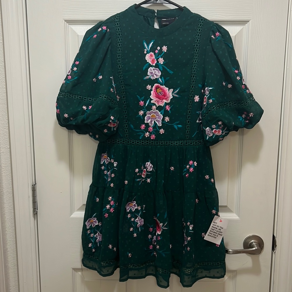 ASOS Green floral print dress. Size US 6 petite. Brand new.